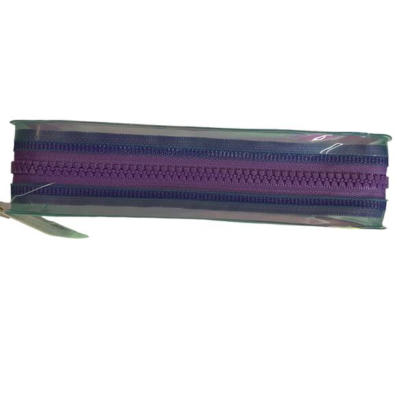Noted by Post-It Plastic Transparent Purple Zip Pen Pouch - Picture 5 of 5